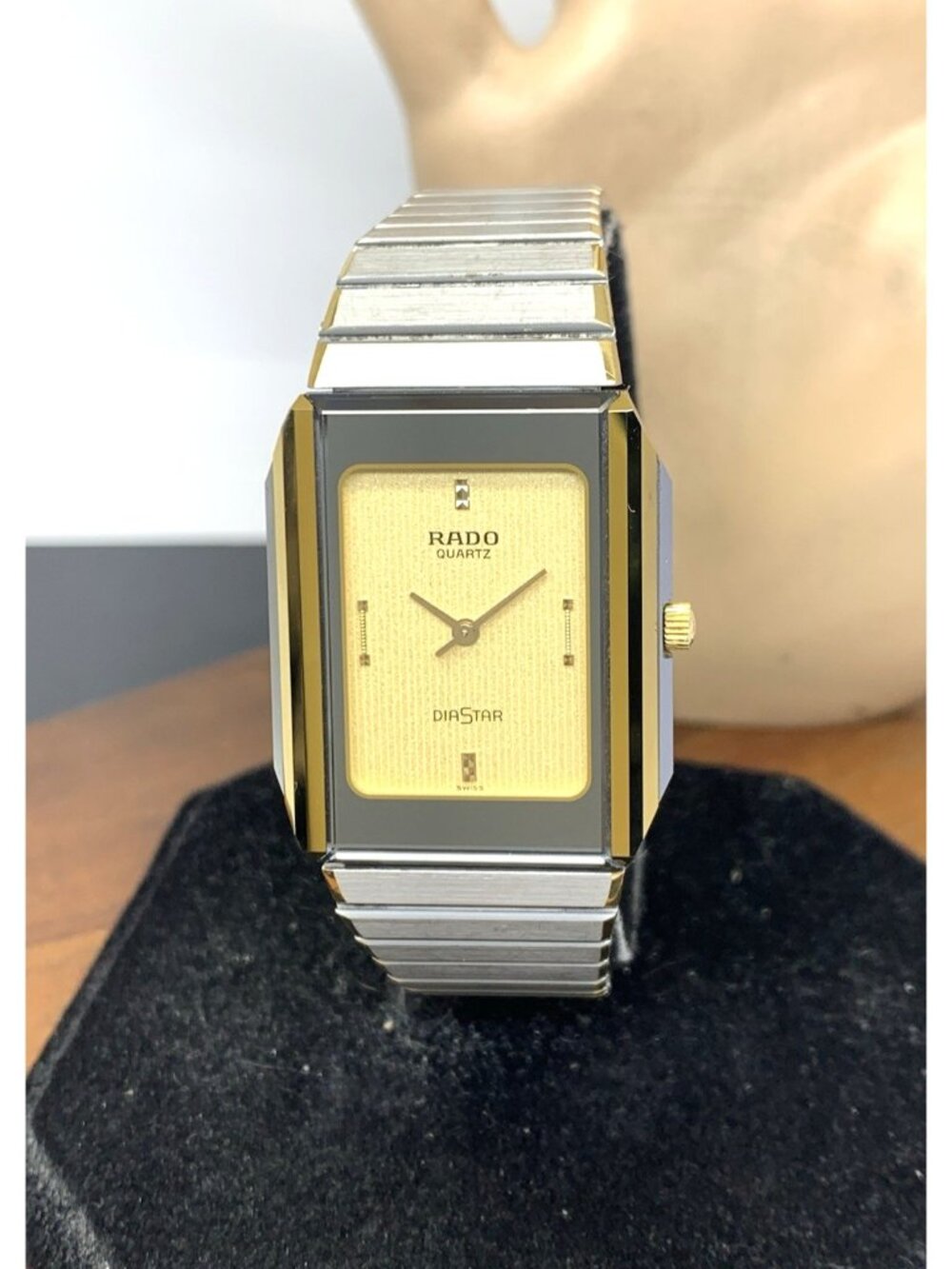 Rado Unisex Watch 110-0201 Diastar Swiss Quartz Vintage 2-Tone Steel Tank 27.5mm